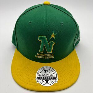 Minnesota North Stars Snoopy Hat Cap Adult 7 1/2 Green Mitchell & Ness NHL NWT